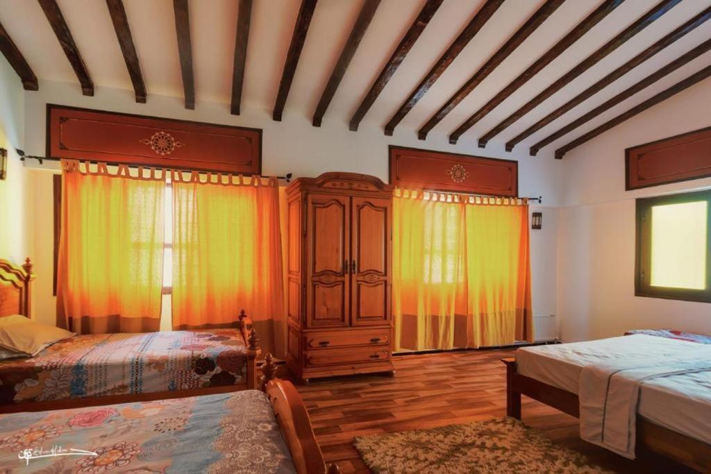 Dar Casa Plasa Grande 셰프샤우엔 외부 사진