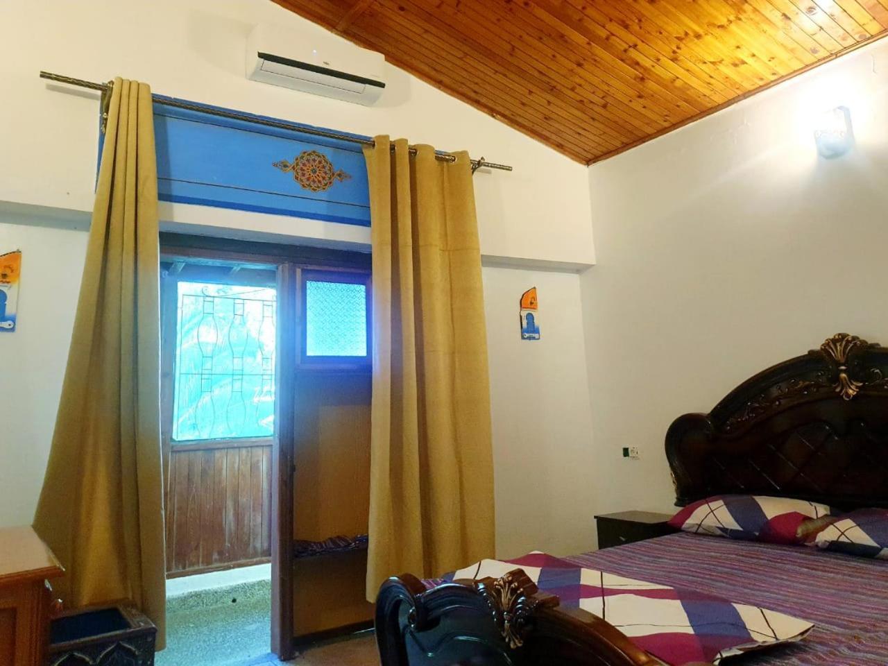 Dar Casa Plasa Grande 셰프샤우엔 외부 사진